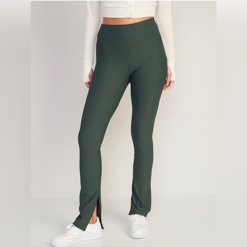 NWT! Extra High-Waisted PowerSoft Rib-Knit Split Flare Leggings - Size 2X🪕